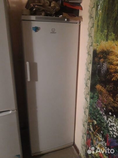 Морозильник Indesit