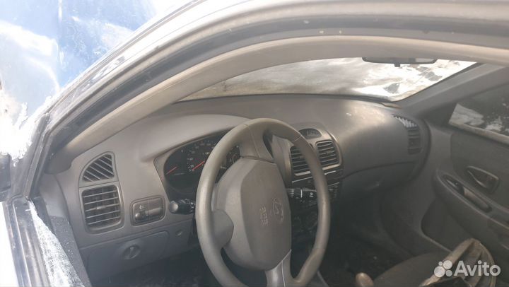 Разбираю по частям hyundai accent 3