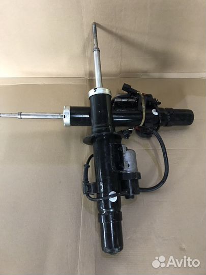 Передние Амортизаторы новые Kia Opirus