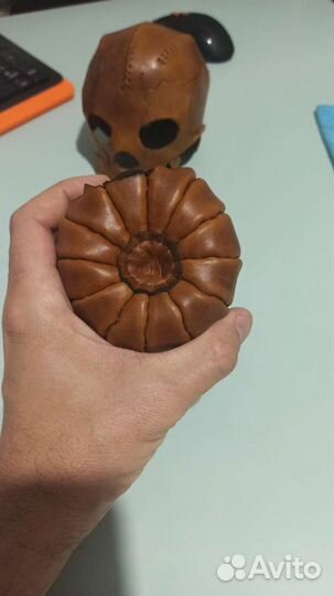 Тыква для хэллоуина из кожи