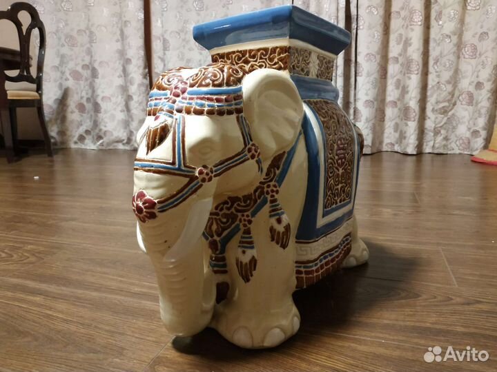 Фарфоровая статуэтка. Винтаж. Подарок