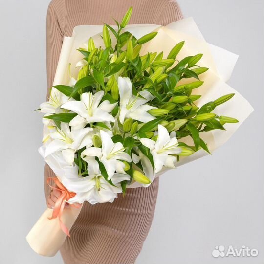 Букет лилий с беспл. доставкой