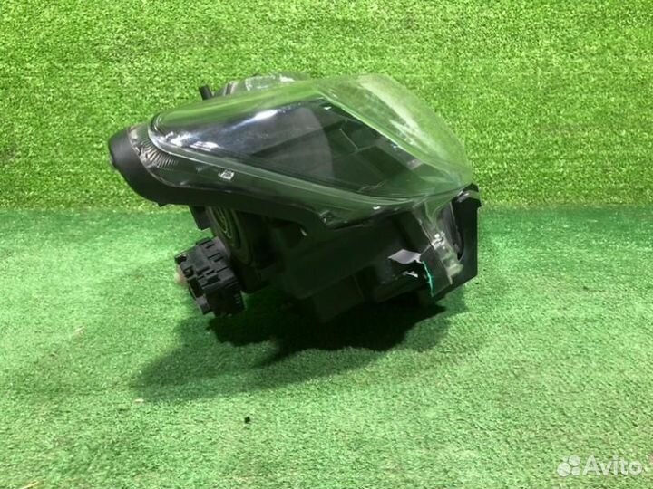 Фара правая Nissan X-Trail