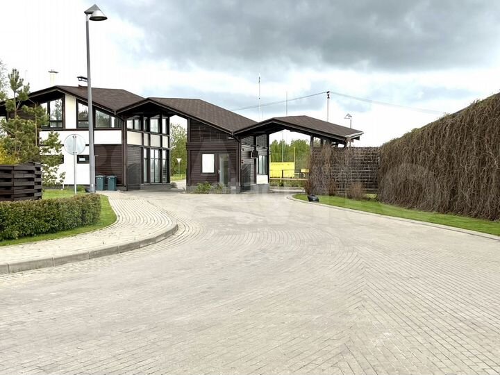 Коттедж 195,4 м² на участке 7,5 сот.