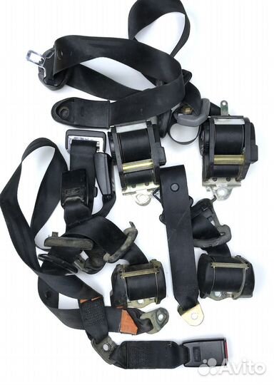 Тойота Карина Ремни безопасности -комплект