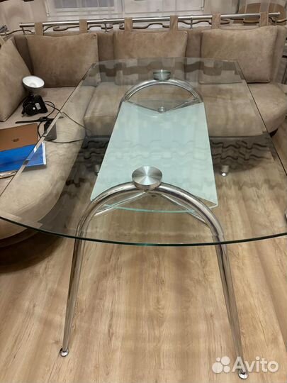 Кухонный стол