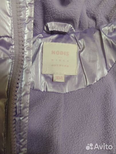 Одежда на 3 - 4 года, обувь 25 - 27 размер