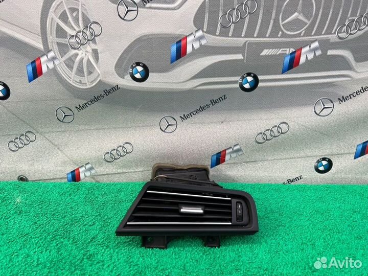 Дефлектор воздушный передний правый Bmw 5 F10 13Г