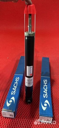 Стойки задние Avensis 3 (комплект)