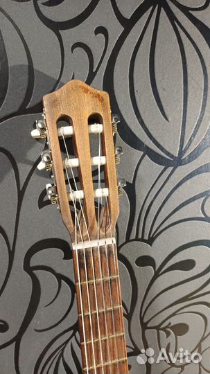 Электроакустическая классическая гитара