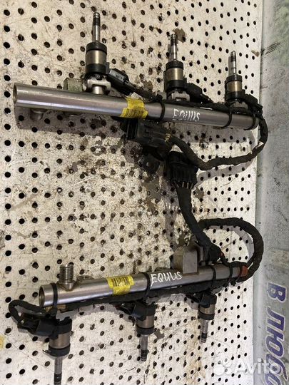 Рампа топливная Hyundai Equus