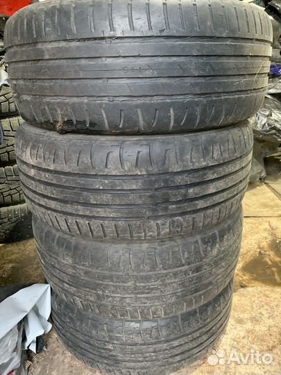 Nokian Tyres Hakka V 225/55 R16