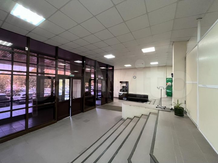 Офис, 16 и 48.2 м²