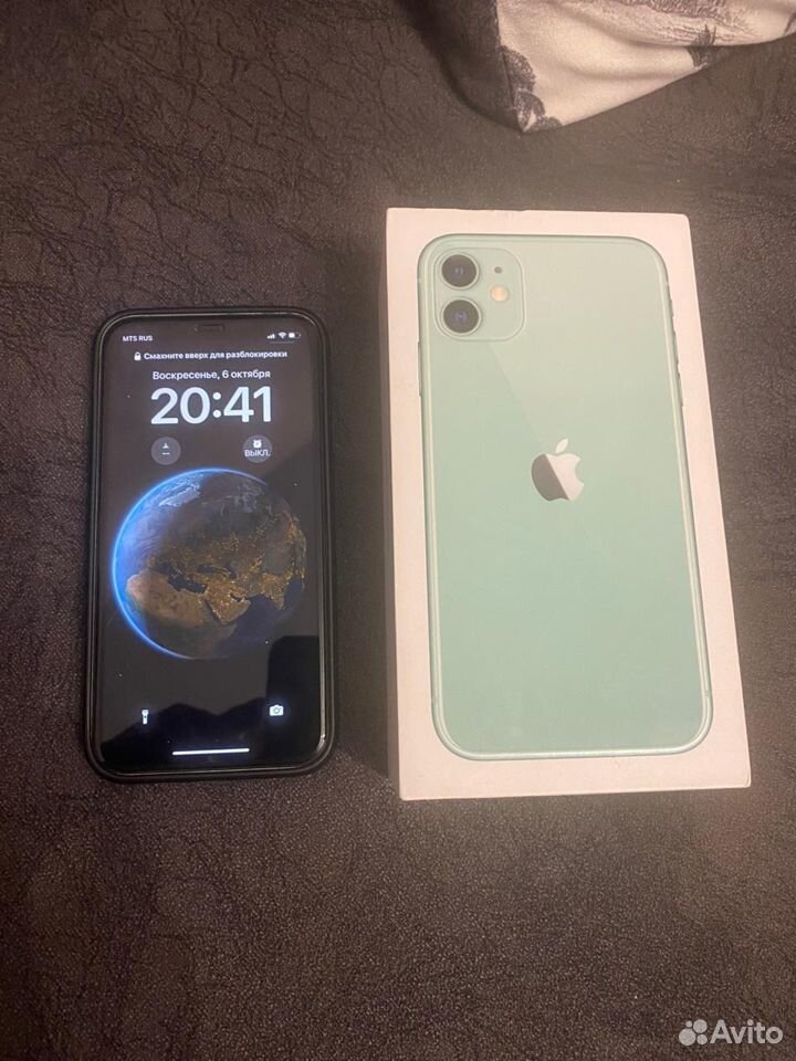 iPhone 11, 64 ГБ