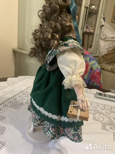 Кукла фарфоровая. Remeco Collection