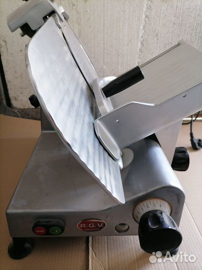 Ломтерезка слайсер бу