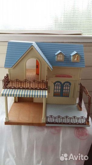 Детский кукольный домик