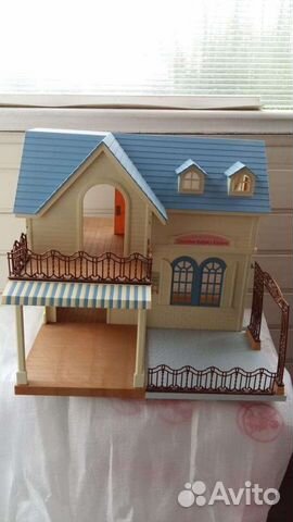 Детский кукольный домик