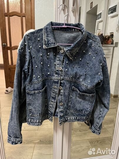 Вещи женские по 200-300