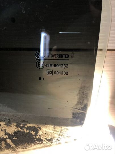 Боковое стекло заднее левое Лада Приора Priora