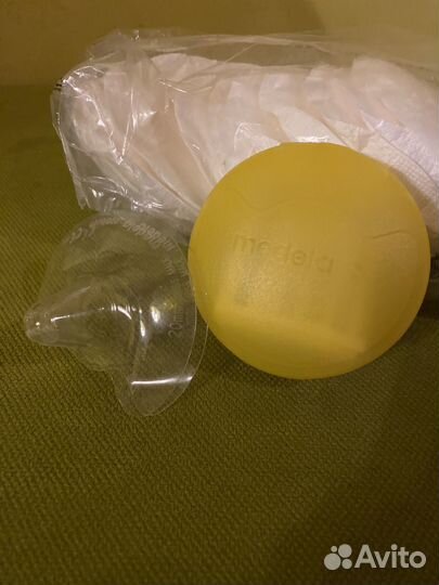 Накладки на грудь medela размер M