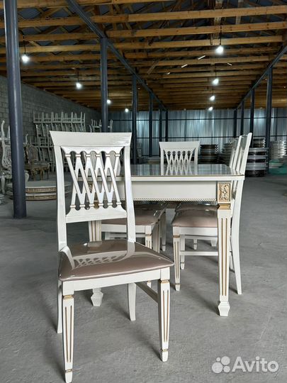 Столы и стулья 