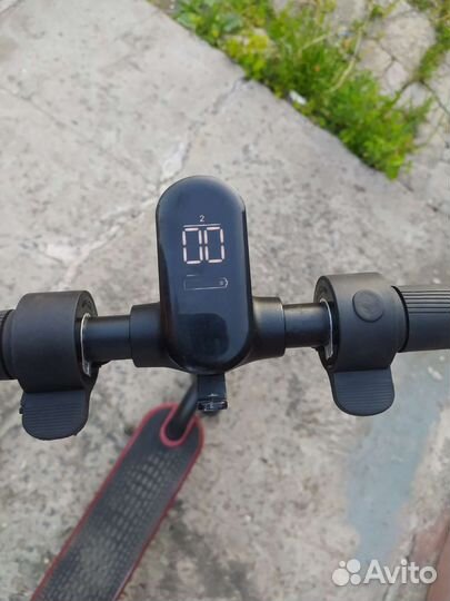 Электросамокат tribe