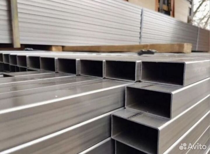 Труба профильная метр