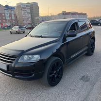 Volkswagen Touareg 4.2 AT, 2006, 335 000 км, с пробегом, цена 750 000 руб.