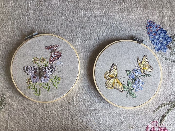 Вышивки бабочки 2 шт