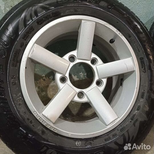 Лето 205.70.R15 на ниву