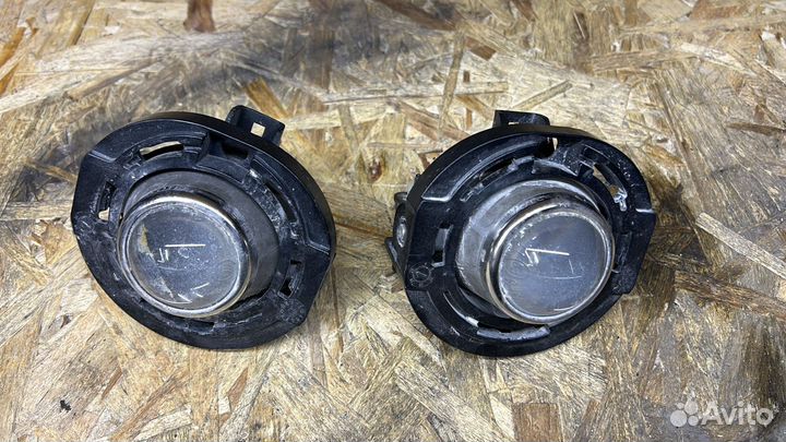 Противотуманки Dodge Challenger