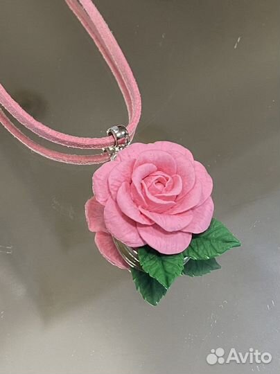 Подвеска роза