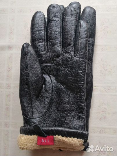 Кожанные зимние перчатки размер 7. Женские