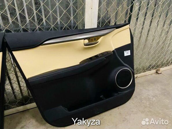 Обшивка двери передняя Лексус нх
