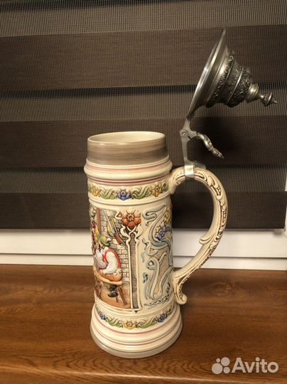 Пивная кружка с крышкой