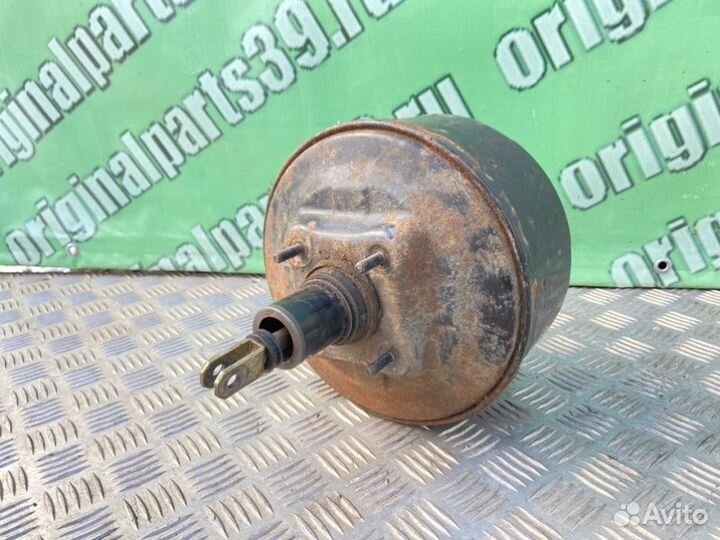 Вакуумник Mercedes S W126 М116 3.8 1990