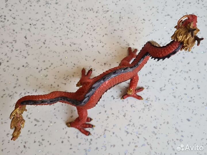 Дракон золотой фигурка игрушка