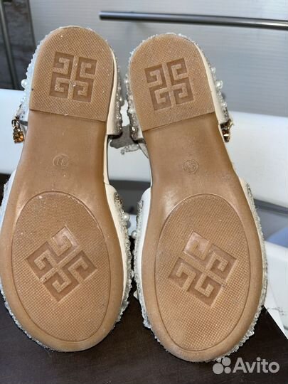 Нарядные туфли 30-31