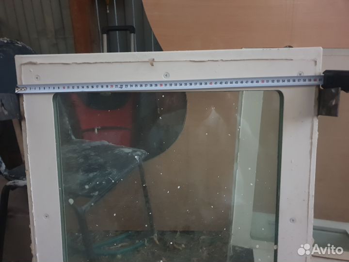 Кассовое окно с передвижным лотком