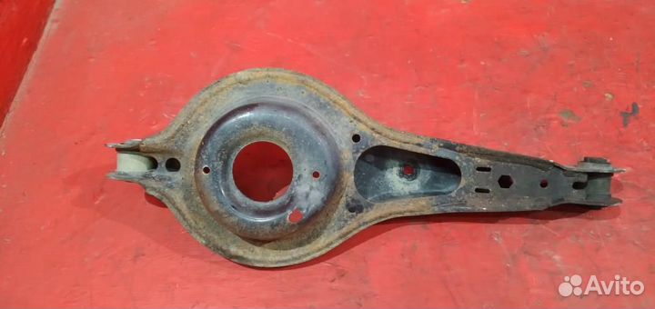 Форд фокус 3 рычаг задний нижний 17 г.в