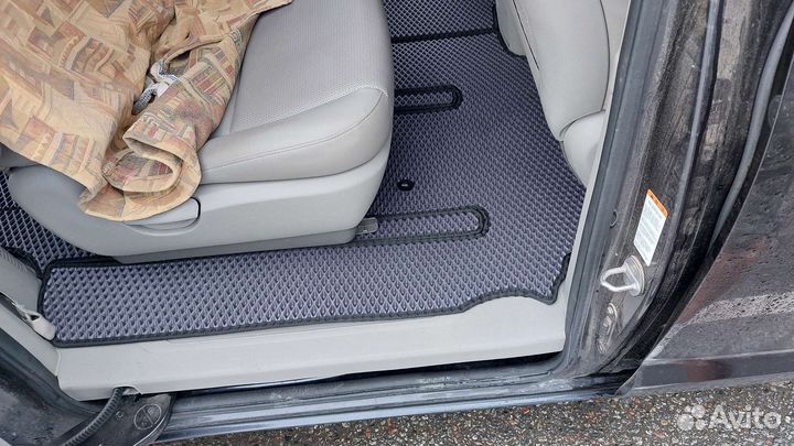 Коврики Kia Carnival