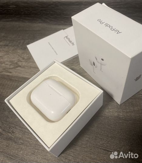 Беспроводные наушники новые