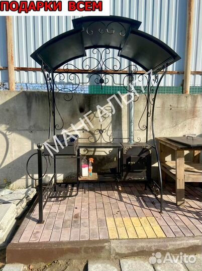 Кованные мангалы с крышей