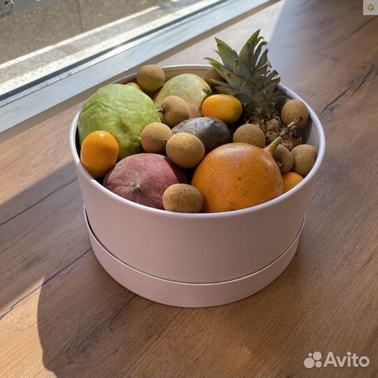 Подарок на день рождения (экзотические фрукты)