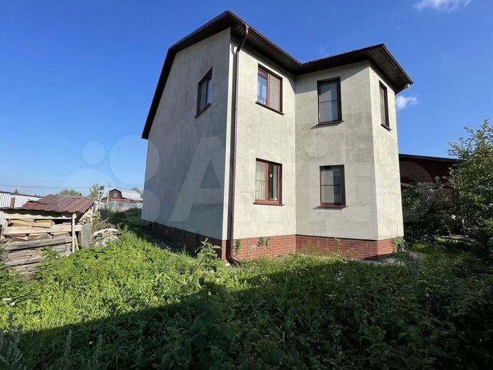 Коттедж 430 м² на участке 14 сот.