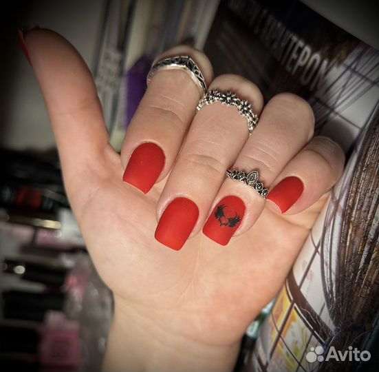 Аппаратный маникюр