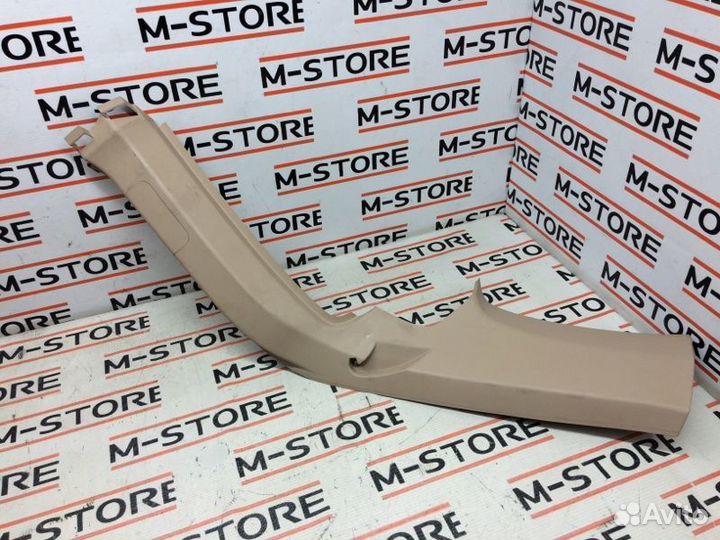 Обшивка багажника правая Bmw X5 E53 M54B30 2004