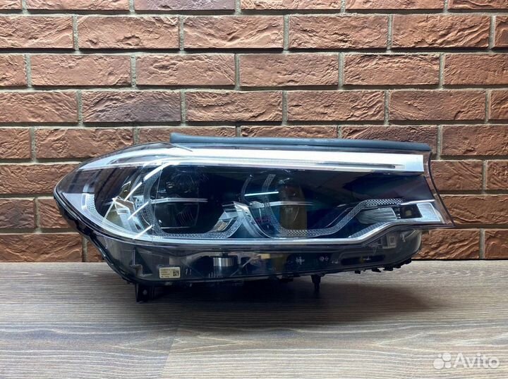 Фара правая BMW 5-Series/M5