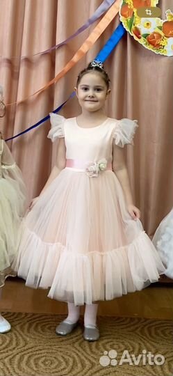 Нарядное платье для девочки 122 128
